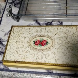 Embroidered then lacquered  very old music box